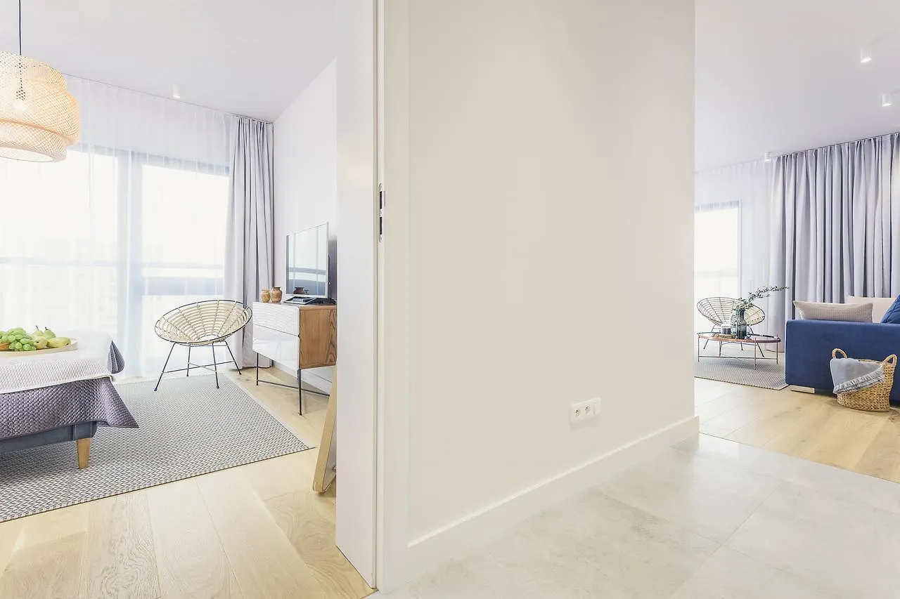Novis Apartments Panorama View ワルシャワ 0*,